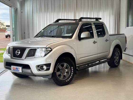 NISSAN FRONTIER 2.5 SV ATTACK 4X4 CD TURBO ELETRONIC DIESEL 4P AUTOMÁTICO NISSAN FRONTIER 2.5 SV ATTACK 4X4 CD TURBO ELETRONIC DIESEL 4P AUTOMÁTICO